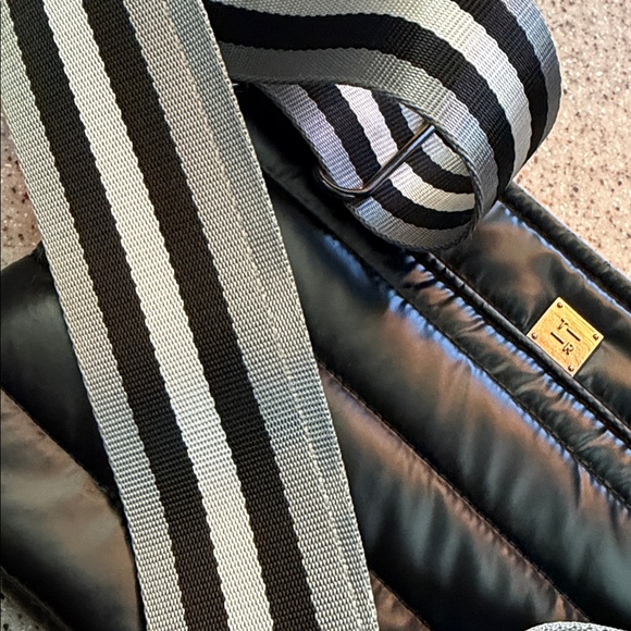 Think Rolyn Quilted Crossbody Bag - Picture 5 of 5